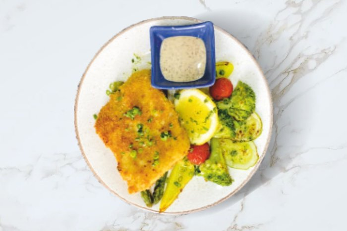 Шницель из трески с овощами гриль