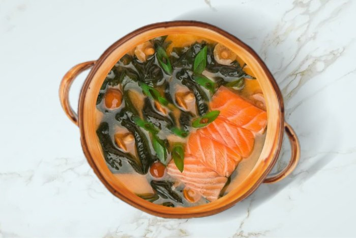 Мисо-суп с лососем