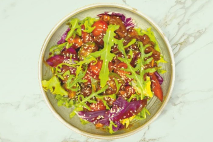 Теплый салат с телятиной